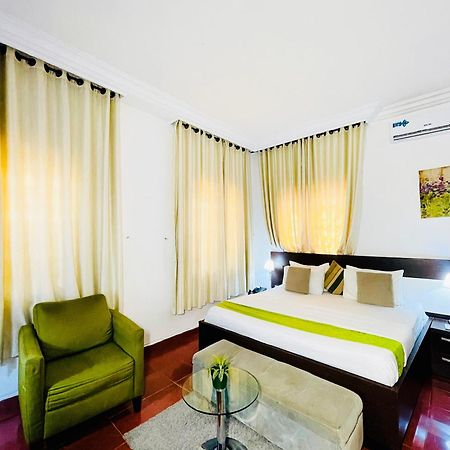 The Tranquil Mews Hotell Abuja Exteriör bild