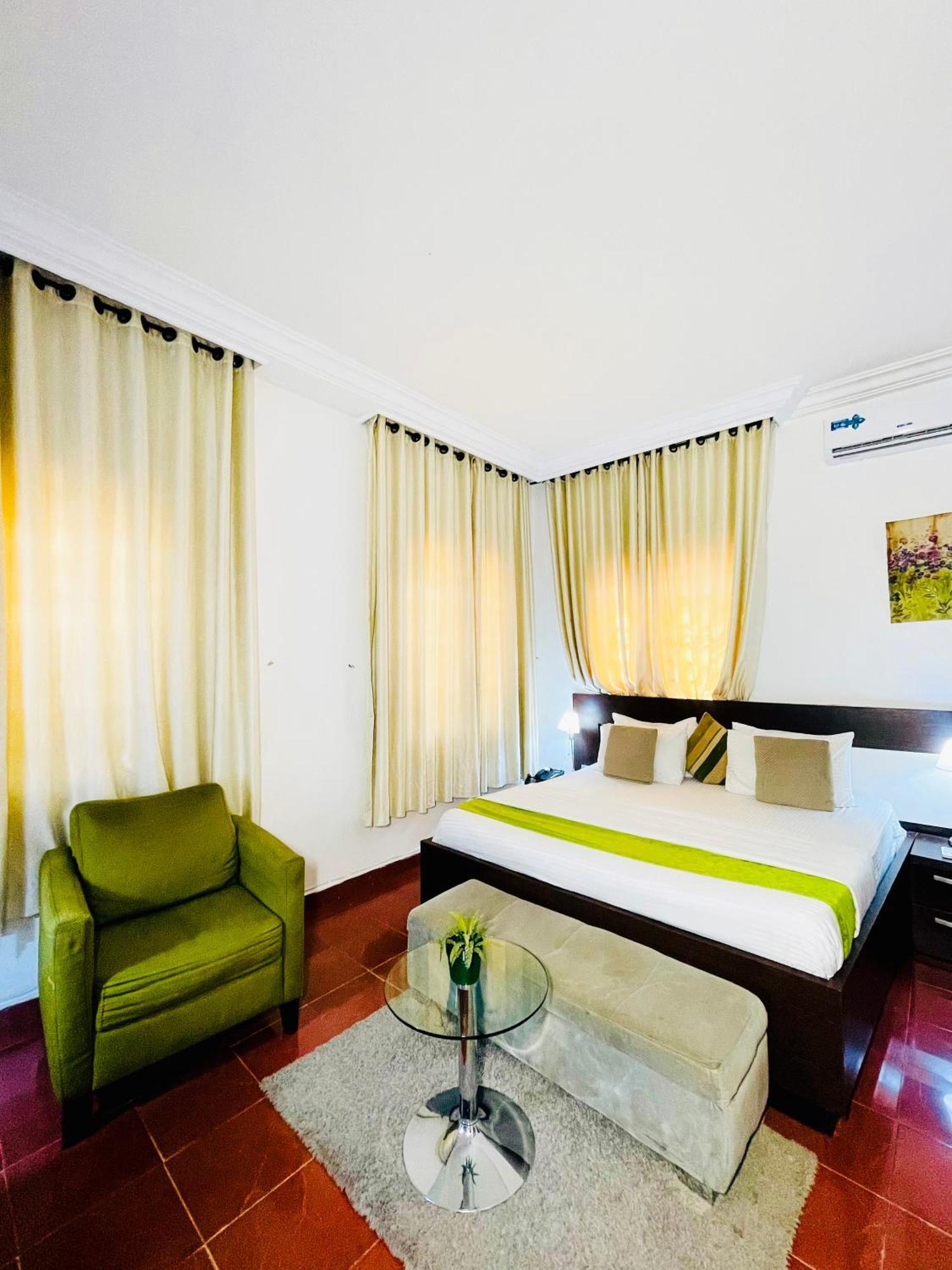 The Tranquil Mews Hotell Abuja Exteriör bild